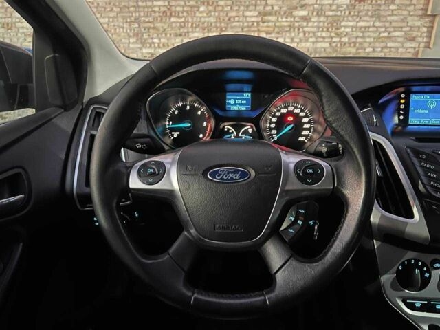 Серый Форд Фокус, объемом двигателя 1.6 л и пробегом 239 тыс. км за 6999 $, фото 19 на Automoto.ua