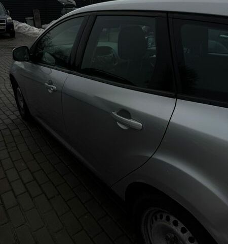 Сірий Форд Фокус, об'ємом двигуна 1.6 л та пробігом 237 тис. км за 5950 $, фото 10 на Automoto.ua