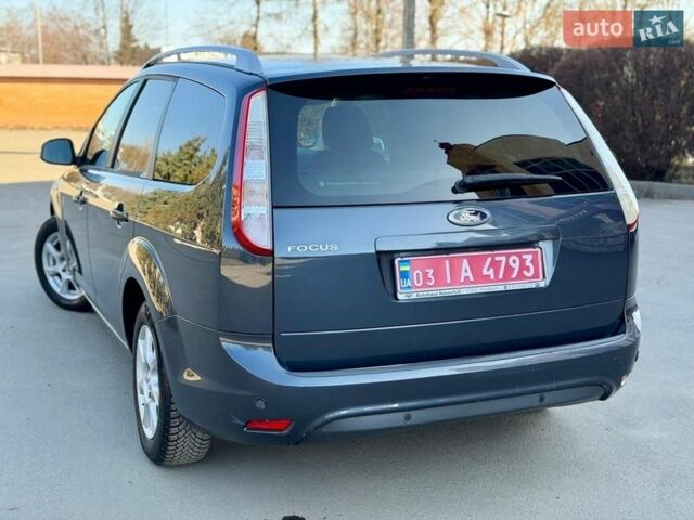 Серый Форд Фокус, объемом двигателя 1.6 л и пробегом 235 тыс. км за 6599 $, фото 6 на Automoto.ua