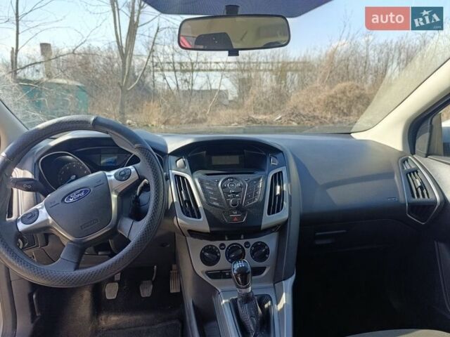 Серый Форд Фокус, объемом двигателя 1.6 л и пробегом 177 тыс. км за 5650 $, фото 11 на Automoto.ua