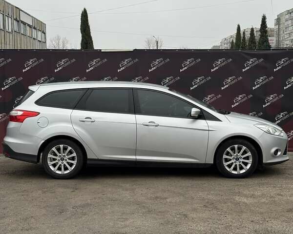 Серый Форд Фокус, объемом двигателя 1.56 л и пробегом 277 тыс. км за 5650 $, фото 5 на Automoto.ua