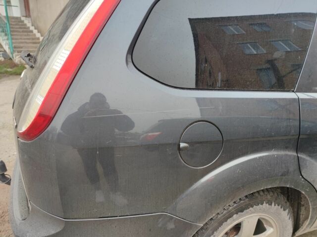 Серый Форд Фокус, объемом двигателя 0 л и пробегом 230 тыс. км за 4800 $, фото 7 на Automoto.ua