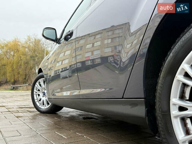 Серый Форд Фокус, объемом двигателя 1.6 л и пробегом 228 тыс. км за 6900 $, фото 12 на Automoto.ua