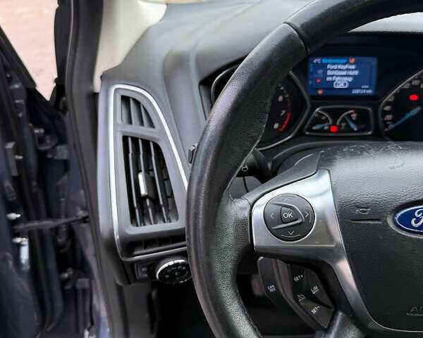 Серый Форд Фокус, объемом двигателя 1.6 л и пробегом 228 тыс. км за 6900 $, фото 24 на Automoto.ua