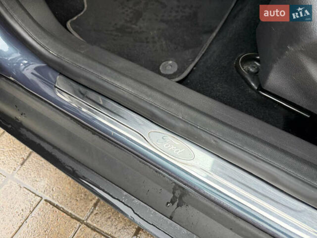 Серый Форд Фокус, объемом двигателя 1.6 л и пробегом 228 тыс. км за 6900 $, фото 50 на Automoto.ua