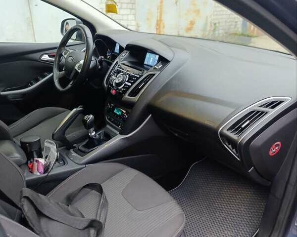 Сірий Форд Фокус, об'ємом двигуна 1.6 л та пробігом 280 тис. км за 9000 $, фото 8 на Automoto.ua