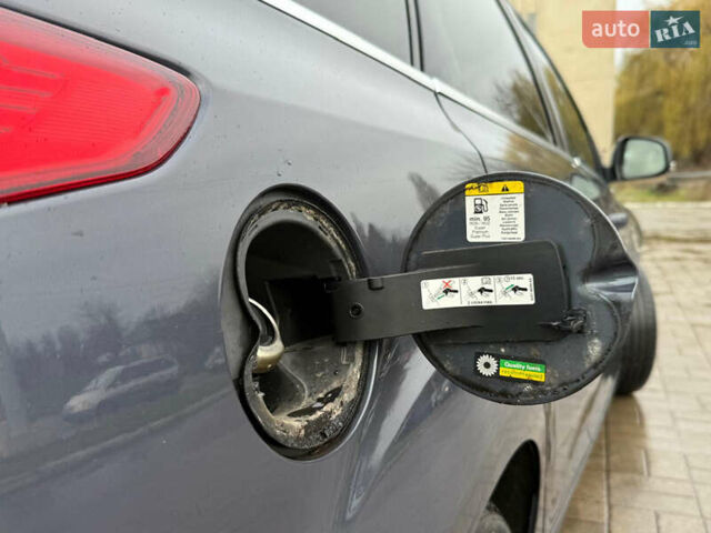 Серый Форд Фокус, объемом двигателя 1.6 л и пробегом 228 тыс. км за 6900 $, фото 15 на Automoto.ua