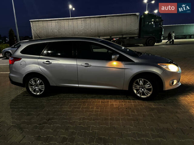 Серый Форд Фокус, объемом двигателя 1.6 л и пробегом 388 тыс. км за 5900 $, фото 11 на Automoto.ua