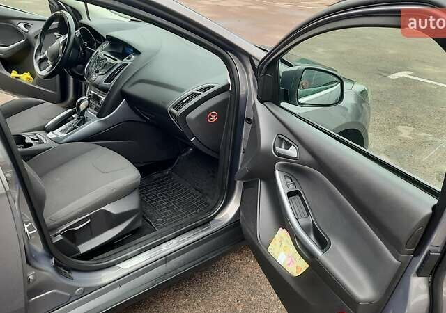 Серый Форд Фокус, объемом двигателя 2 л и пробегом 296 тыс. км за 7500 $, фото 14 на Automoto.ua