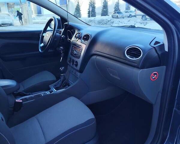 Сірий Форд Фокус, об'ємом двигуна 1.6 л та пробігом 246 тис. км за 6000 $, фото 18 на Automoto.ua