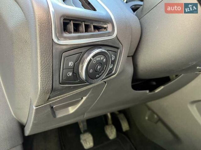 Сірий Форд Фокус, об'ємом двигуна 1.6 л та пробігом 191 тис. км за 8300 $, фото 26 на Automoto.ua