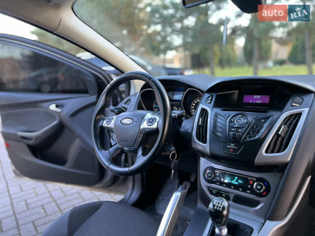 Серый Форд Фокус, объемом двигателя 1.6 л и пробегом 236 тыс. км за 6800 $, фото 42 на Automoto.ua