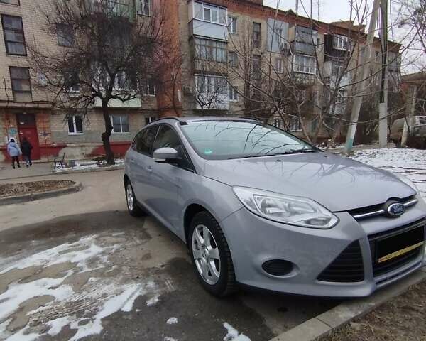 Серый Форд Фокус, объемом двигателя 1.6 л и пробегом 136 тыс. км за 7500 $, фото 1 на Automoto.ua