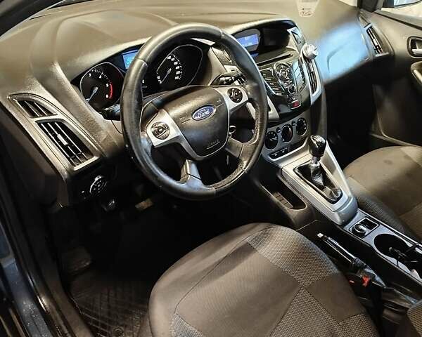 Серый Форд Фокус, объемом двигателя 1.6 л и пробегом 193 тыс. км за 7350 $, фото 8 на Automoto.ua