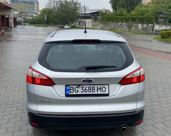 Серый Форд Фокус, объемом двигателя 2.01 л и пробегом 269 тыс. км за 6500 $, фото 6 на Automoto.ua