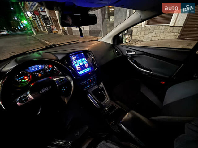 Серый Форд Фокус, объемом двигателя 1.6 л и пробегом 388 тыс. км за 5900 $, фото 20 на Automoto.ua