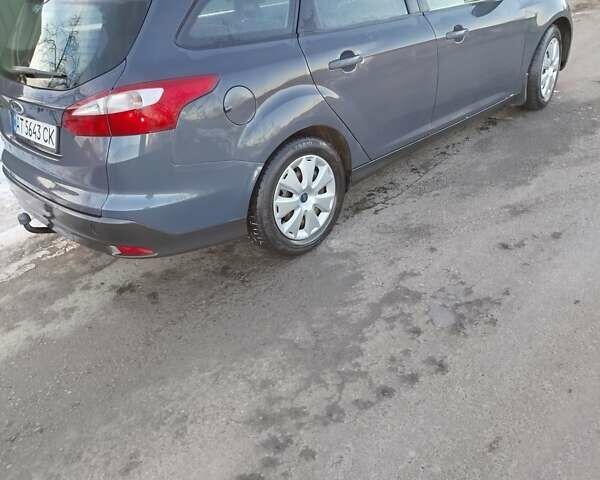 Серый Форд Фокус, объемом двигателя 1.6 л и пробегом 193 тыс. км за 7350 $, фото 6 на Automoto.ua