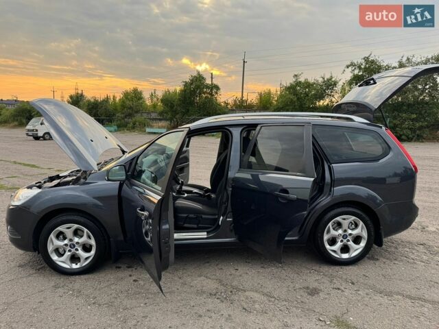 Сірий Форд Фокус, об'ємом двигуна 1.6 л та пробігом 185 тис. км за 5500 $, фото 21 на Automoto.ua