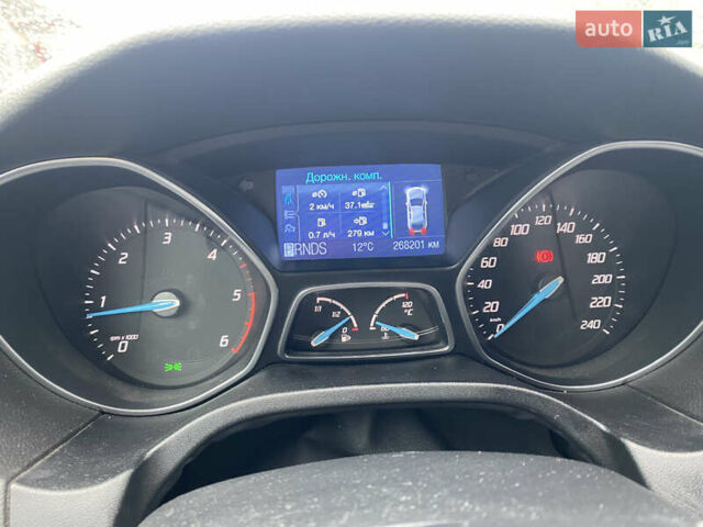 Серый Форд Фокус, объемом двигателя 2.01 л и пробегом 269 тыс. км за 6500 $, фото 15 на Automoto.ua