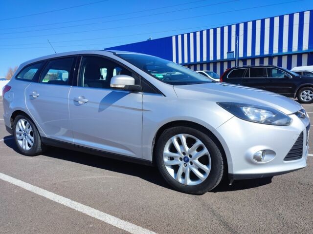 Серый Форд Фокус, объемом двигателя 1.6 л и пробегом 260 тыс. км за 7000 $, фото 2 на Automoto.ua