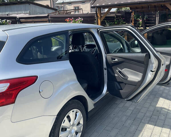 Серый Форд Фокус, объемом двигателя 1.56 л и пробегом 233 тыс. км за 7900 $, фото 14 на Automoto.ua