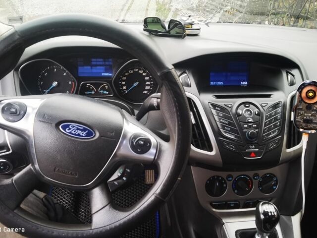 Сірий Форд Фокус, об'ємом двигуна 1.6 л та пробігом 274 тис. км за 6750 $, фото 6 на Automoto.ua