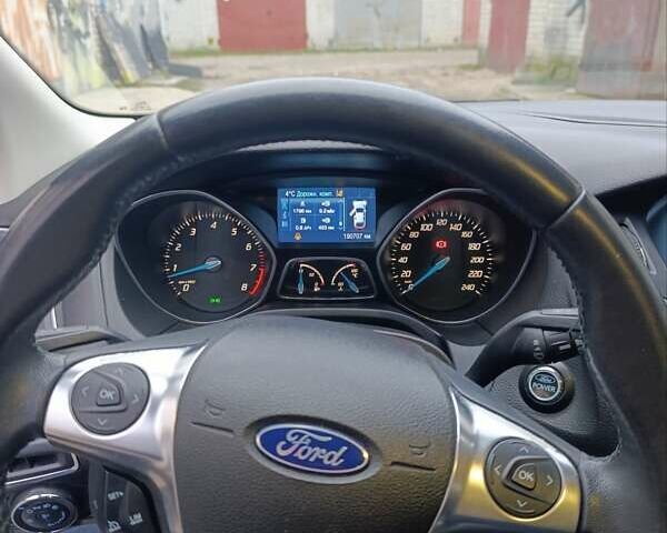 Сірий Форд Фокус, об'ємом двигуна 1.6 л та пробігом 280 тис. км за 9000 $, фото 16 на Automoto.ua