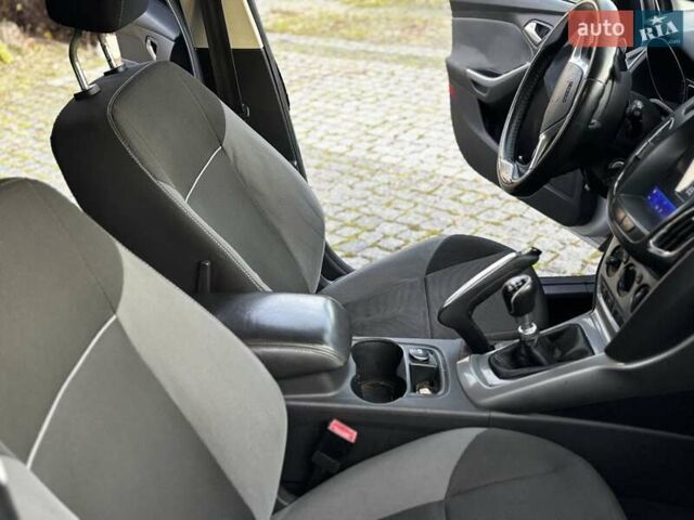 Сірий Форд Фокус, об'ємом двигуна 1.56 л та пробігом 388 тис. км за 5899 $, фото 20 на Automoto.ua