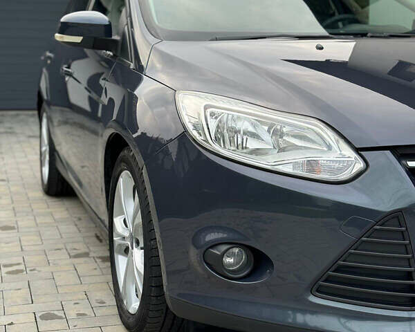 Серый Форд Фокус, объемом двигателя 1.6 л и пробегом 224 тыс. км за 7700 $, фото 6 на Automoto.ua