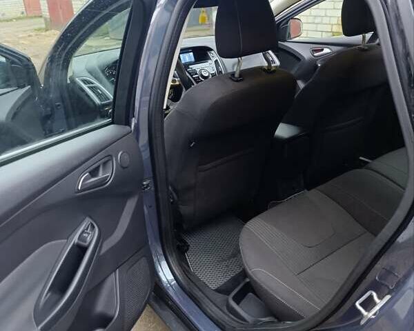 Сірий Форд Фокус, об'ємом двигуна 1.6 л та пробігом 280 тис. км за 9000 $, фото 12 на Automoto.ua