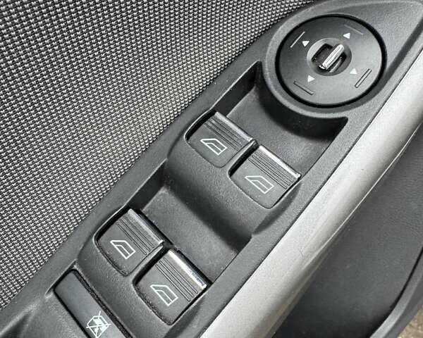 Серый Форд Фокус, объемом двигателя 1.56 л и пробегом 277 тыс. км за 5650 $, фото 22 на Automoto.ua