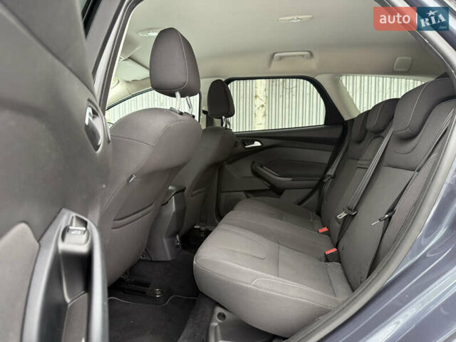 Сірий Форд Фокус, об'ємом двигуна 1.6 л та пробігом 228 тис. км за 6600 $, фото 21 на Automoto.ua
