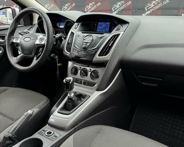 Серый Форд Фокус, объемом двигателя 1.56 л и пробегом 277 тыс. км за 5650 $, фото 20 на Automoto.ua