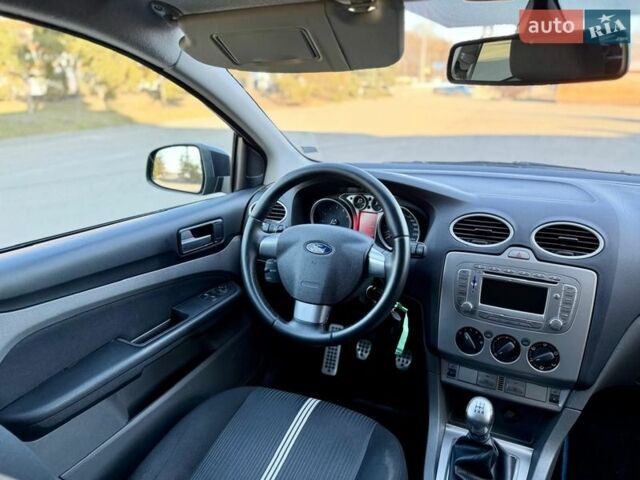 Серый Форд Фокус, объемом двигателя 1.6 л и пробегом 235 тыс. км за 6599 $, фото 41 на Automoto.ua