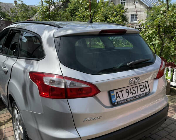 Серый Форд Фокус, объемом двигателя 1.56 л и пробегом 207 тыс. км за 6300 $, фото 3 на Automoto.ua