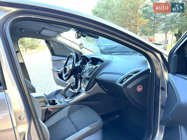 Серый Форд Фокус, объемом двигателя 1.6 л и пробегом 236 тыс. км за 6800 $, фото 29 на Automoto.ua