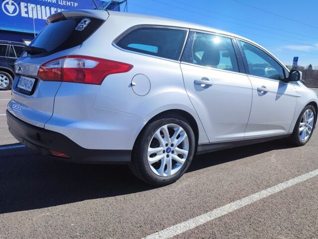 Серый Форд Фокус, объемом двигателя 1.6 л и пробегом 260 тыс. км за 7000 $, фото 4 на Automoto.ua