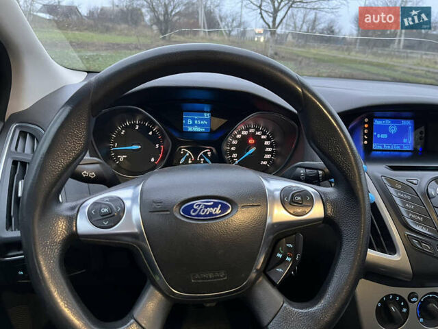 Сірий Форд Фокус, об'ємом двигуна 1.56 л та пробігом 307 тис. км за 7200 $, фото 12 на Automoto.ua