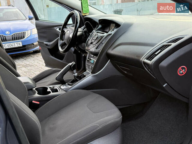 Серый Форд Фокус, объемом двигателя 1.6 л и пробегом 228 тыс. км за 7850 $, фото 18 на Automoto.ua