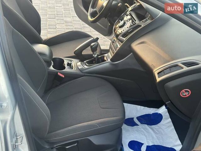 Сірий Форд Фокус, об'ємом двигуна 1.6 л та пробігом 240 тис. км за 8200 $, фото 23 на Automoto.ua