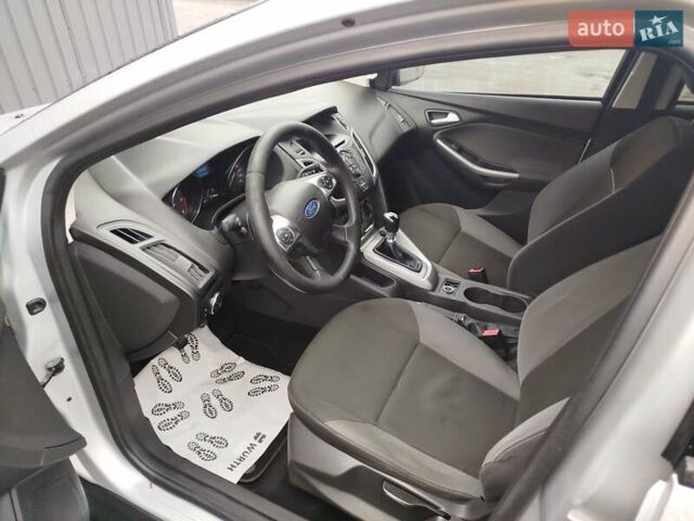 Серый Форд Фокус, объемом двигателя 1.6 л и пробегом 253 тыс. км за 6700 $, фото 10 на Automoto.ua