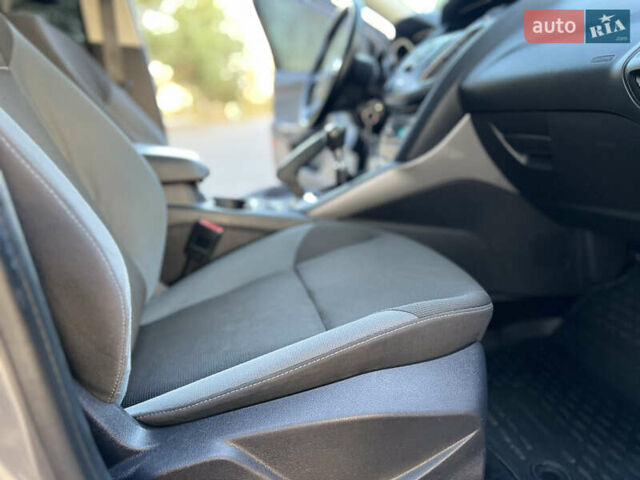 Серый Форд Фокус, объемом двигателя 1.6 л и пробегом 236 тыс. км за 6800 $, фото 30 на Automoto.ua