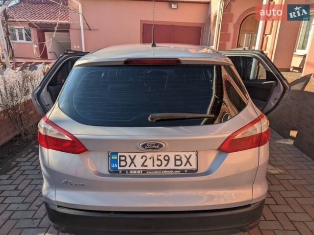 Сірий Форд Фокус, об'ємом двигуна 1.56 л та пробігом 242 тис. км за 7000 $, фото 1 на Automoto.ua