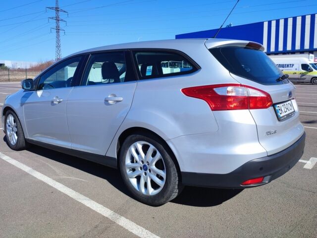 Серый Форд Фокус, объемом двигателя 1.6 л и пробегом 260 тыс. км за 7000 $, фото 5 на Automoto.ua