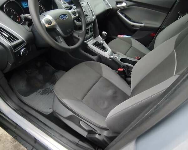 Серый Форд Фокус, объемом двигателя 1.6 л и пробегом 136 тыс. км за 7500 $, фото 10 на Automoto.ua