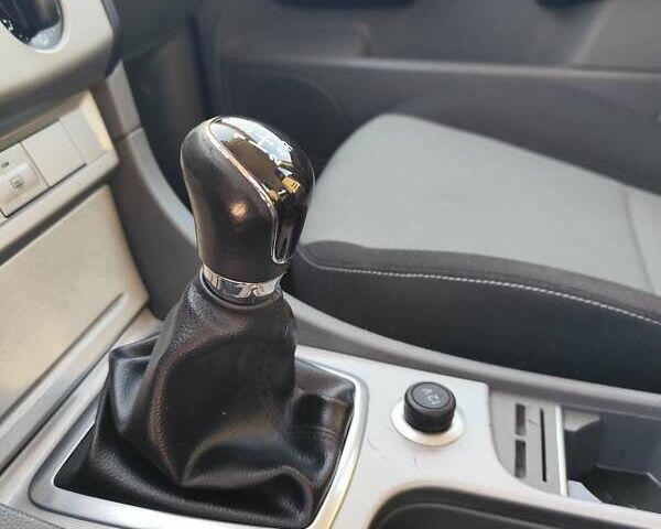 Сірий Форд Фокус, об'ємом двигуна 1.6 л та пробігом 246 тис. км за 6000 $, фото 48 на Automoto.ua