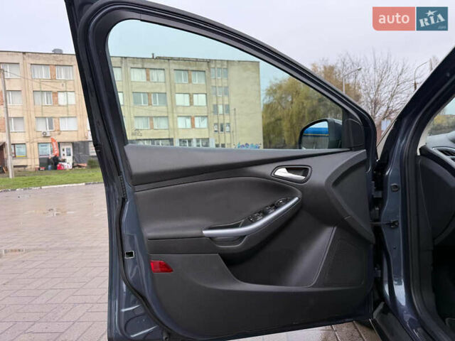 Серый Форд Фокус, объемом двигателя 1.6 л и пробегом 228 тыс. км за 6900 $, фото 46 на Automoto.ua