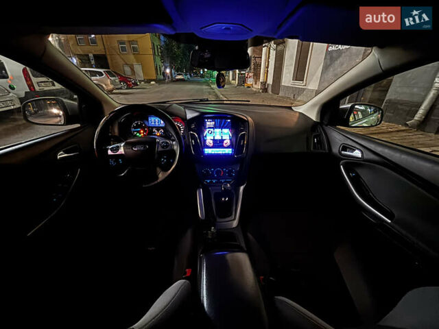 Серый Форд Фокус, объемом двигателя 1.6 л и пробегом 388 тыс. км за 5900 $, фото 21 на Automoto.ua