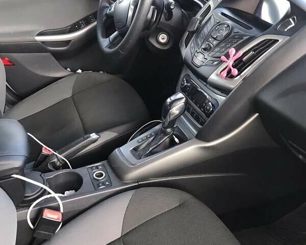 Серый Форд Фокус, объемом двигателя 2 л и пробегом 180 тыс. км за 9700 $, фото 11 на Automoto.ua