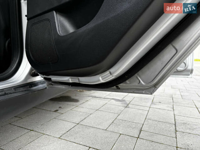 Серый Форд Фокус, объемом двигателя 1.6 л и пробегом 388 тыс. км за 5900 $, фото 15 на Automoto.ua